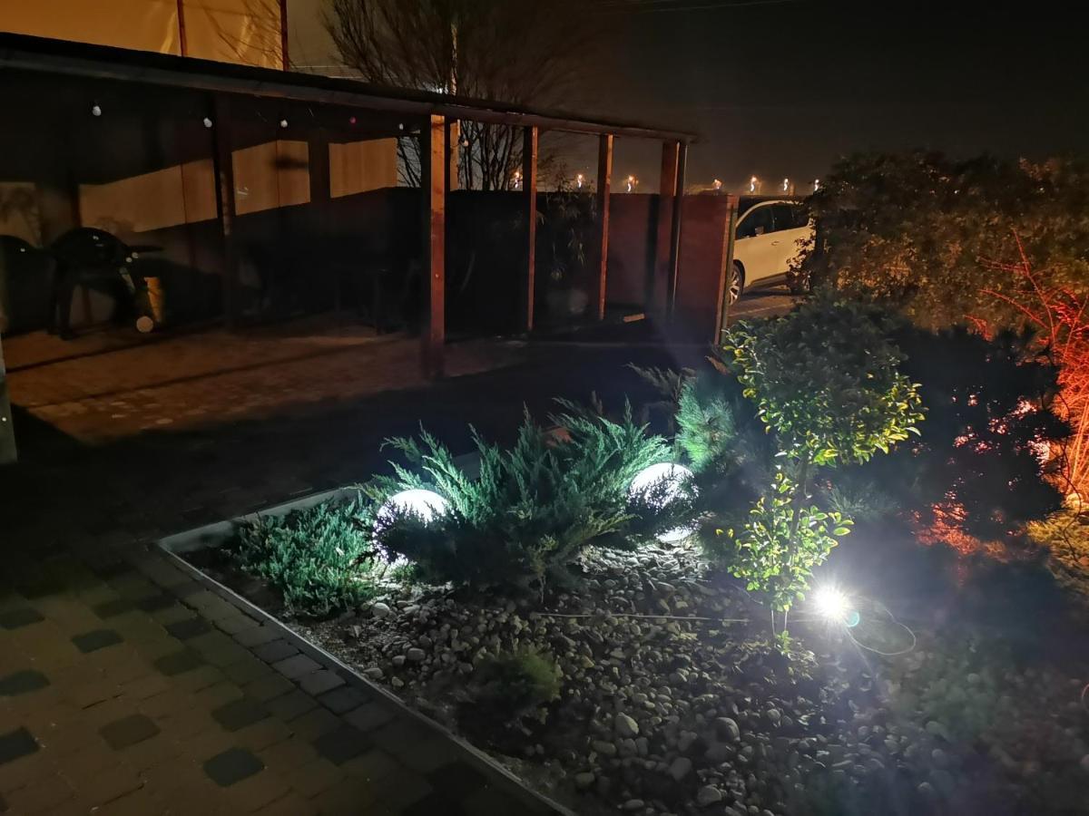 Villa Kopel Haus Balotesti Exterior foto